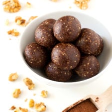 3-Ingredient Raw Cacao Bites