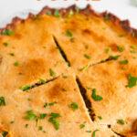 Photo of a vegan pot pie with the words vegan pot pie