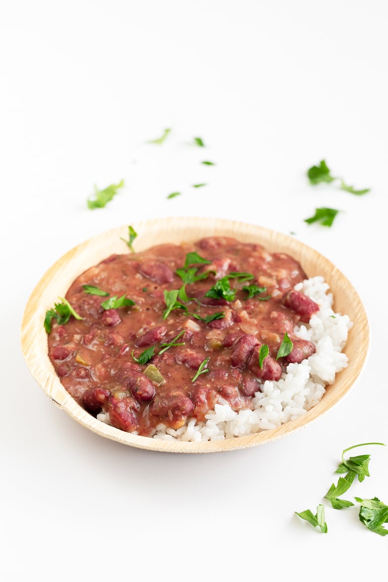 Vegan Red Beans and Rice. - Vegan red beans and rice, made in just 25 minutes, using simple ingredients. This plant-based version is healthier, so nutritious and extremely delicious. #vegan #glutenfree #simpleveganblog