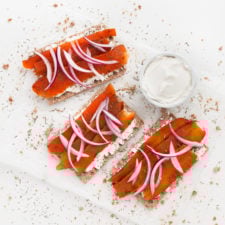 Vegan Smoked Salmon - Vegan smoked salmon, made with natural ingredients. It's low in fat and the texture is on point. We served it on crackers with vegan cream cheese. #vegan #glutenfree #simpleveganblog
