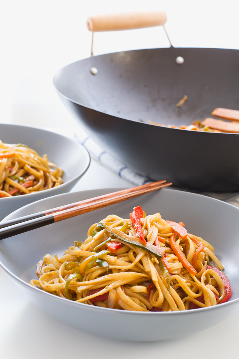 Vegan Stir Fried Udon Noodles. This 15 minute stir fry is so easy and so delicious!