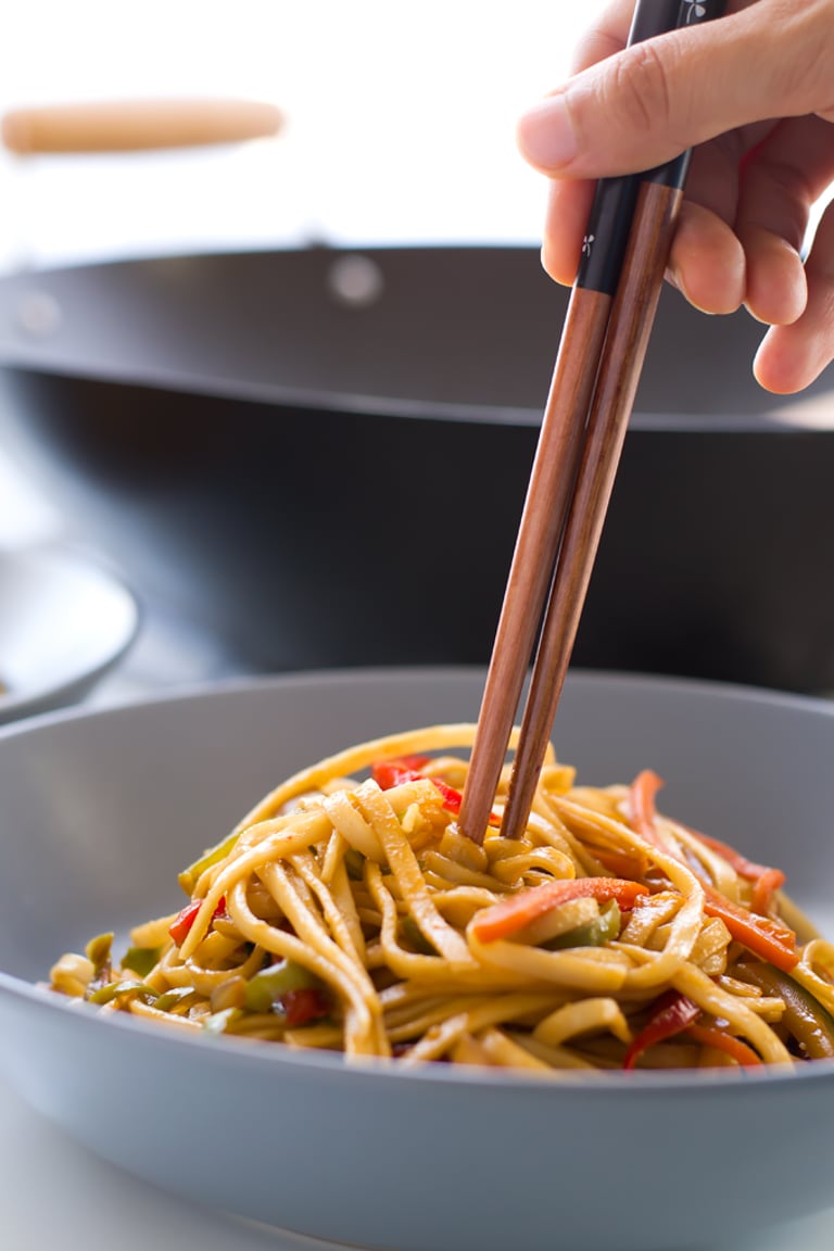 Vegan Stir Fried Udon Noodles. This 15 minute stir fry is so easy and so delicious!